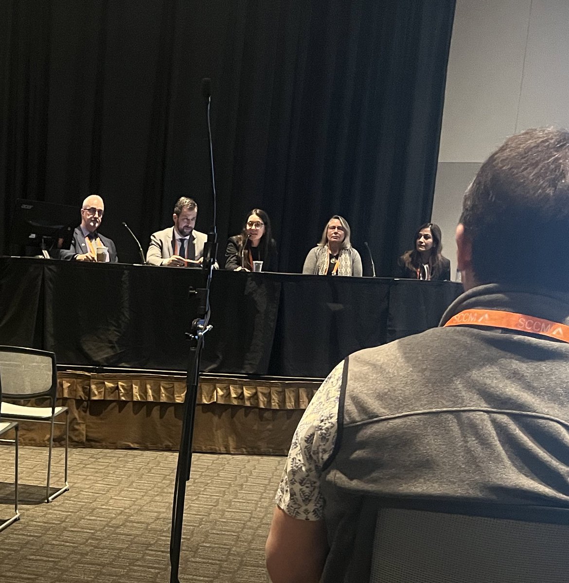 “Listen to them 1st, make a connection and build trust. - it’s not the words it’s the relationship you build that matters. “- Dr. Siddiqui <a href="/shahlasi/">Shahla Siddiqui, MD, MSc, FCCM</a> 
Thanks for this astounding session on Approaching Cultural Barriers in End of Life Discussion #SCCM2024 <a href="/SCCM/">SCCM</a> #fangirlmoment