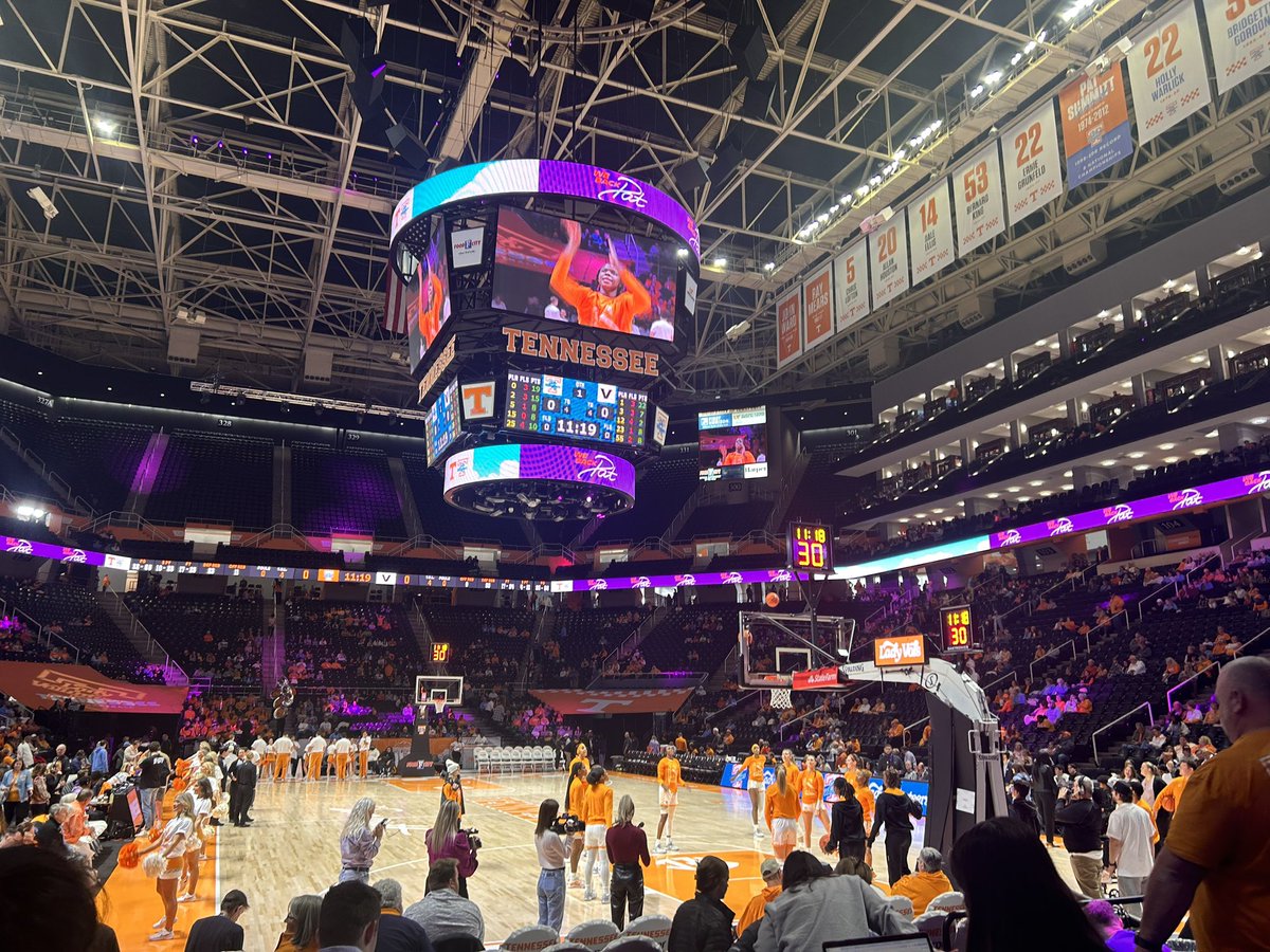 T- 15 minutes until game time on The Summitt! 

Stay tuned here for live updates as <a href="/LadyVol_Hoops/">Lady Vols Basketball</a> take on <a href="/VandyWBB/">Vanderbilt WBB</a> 

Via <a href="/chloe_levering/">Chloe Levering</a>