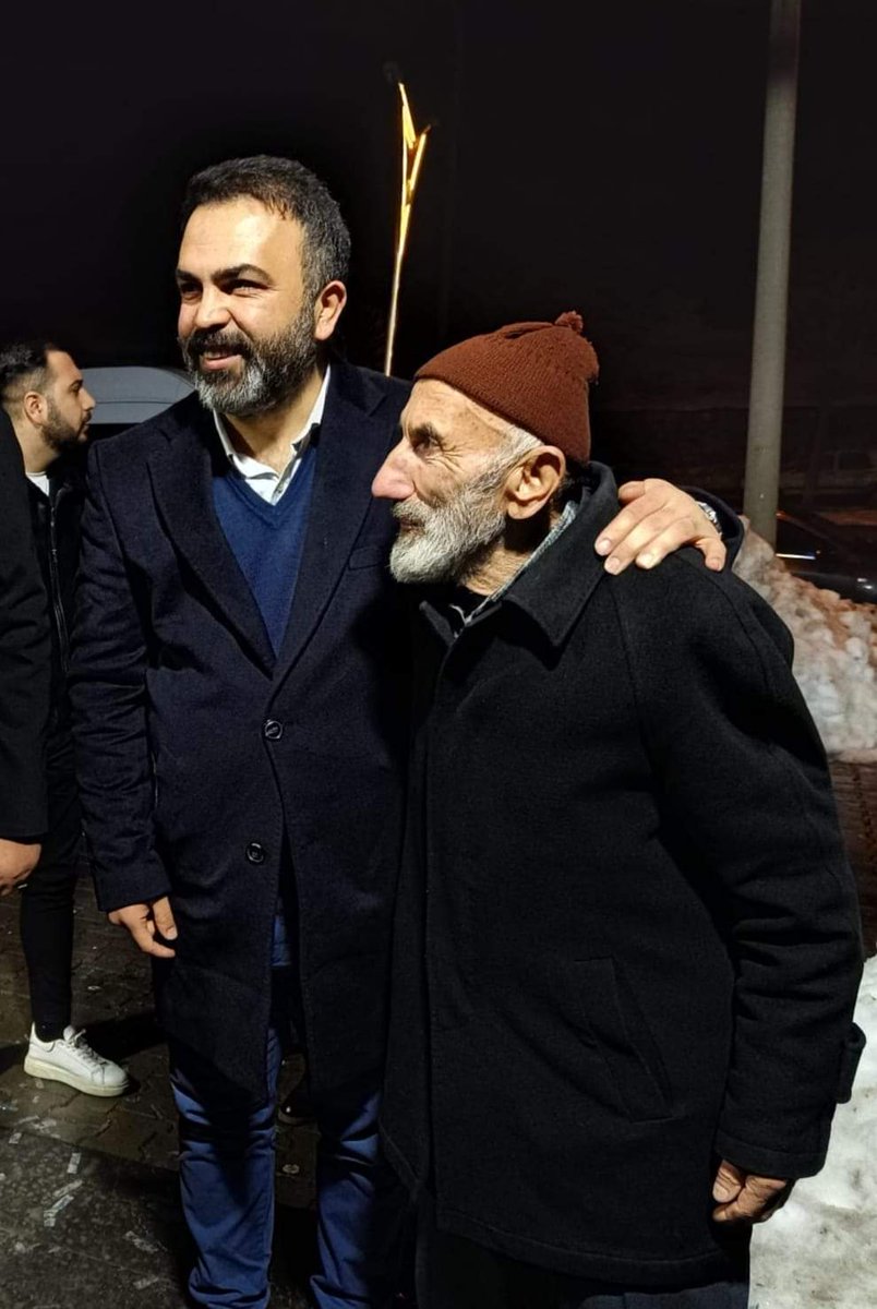 avkadirkstekci's tweet photo. Geceniz Hayrolsun... https://t.co/ZmnPJL444A