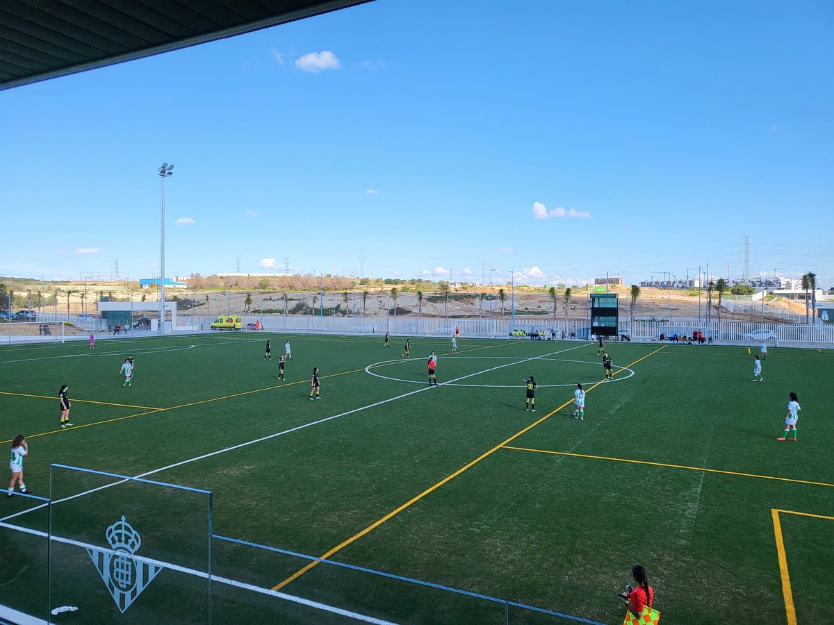Ciudad Deportiva Rafael Gordillo Dos Hermanas-Sevilla. Grupo 4 de la Tercera Federación Femenina <a href="/RealBetisFem/">Real Betis Féminas</a> vs <a href="/FemeninoUDA/">UD Almería Femenino</a>. #FUTFEM #FormaciónContinua