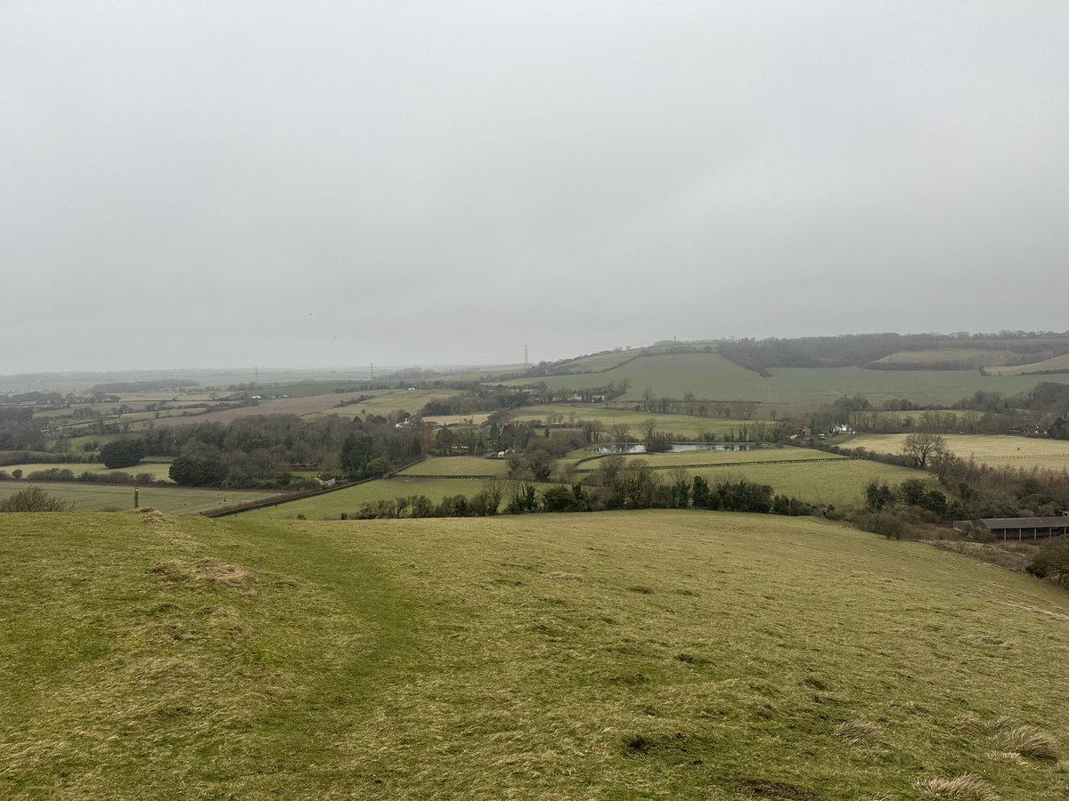 JenWalkingUK's tweet photo. Feeling somewhat windswept after walking 20miles from Dover in Storm Isha. Mostly following #NorthDownsWay but I took a few diversions for my own safety to avoid the exposed cliff edges 😬 💨 💨 https://t.co/6xkTvqGy6Y