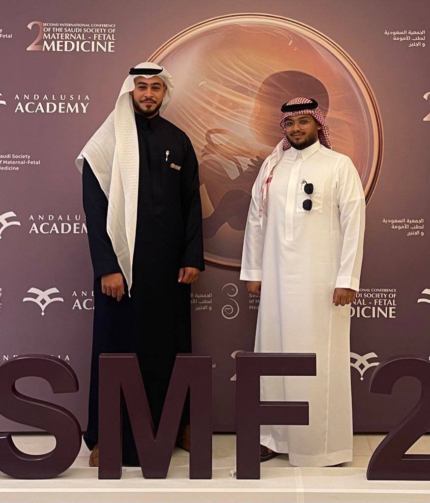 UQUMED40's tweet photo. جانب من حضور طلاب دفعتنا لمؤتمر النساء و الولادة #SSMFM2024 

@Omar9Gm
@ItsMOAS https://t.co/Ynx9iI9BQ4