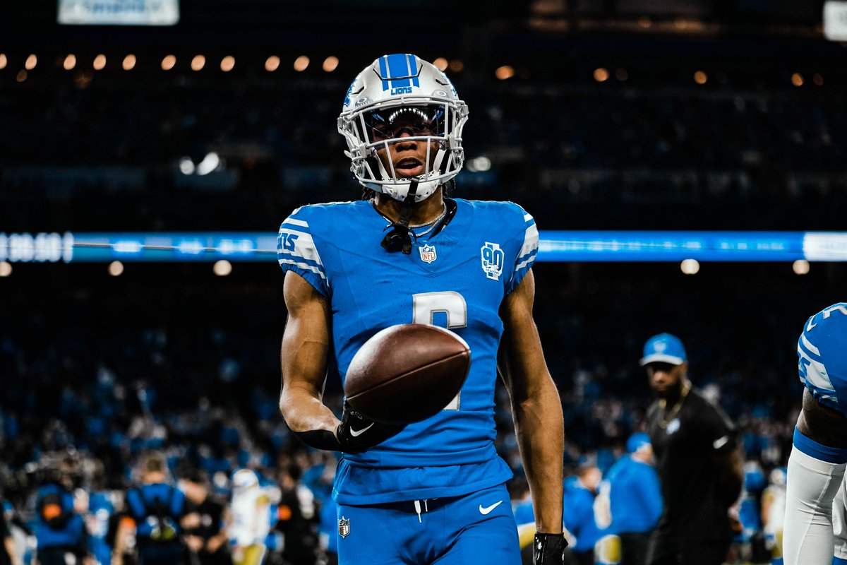 .@Lions S @Ifeatu_Mel has produced 4.0 sacks when combining his regular season and postseason production. This marks the most sacks any Lions DB has had when combining the regular season and postseason. #AllGrit