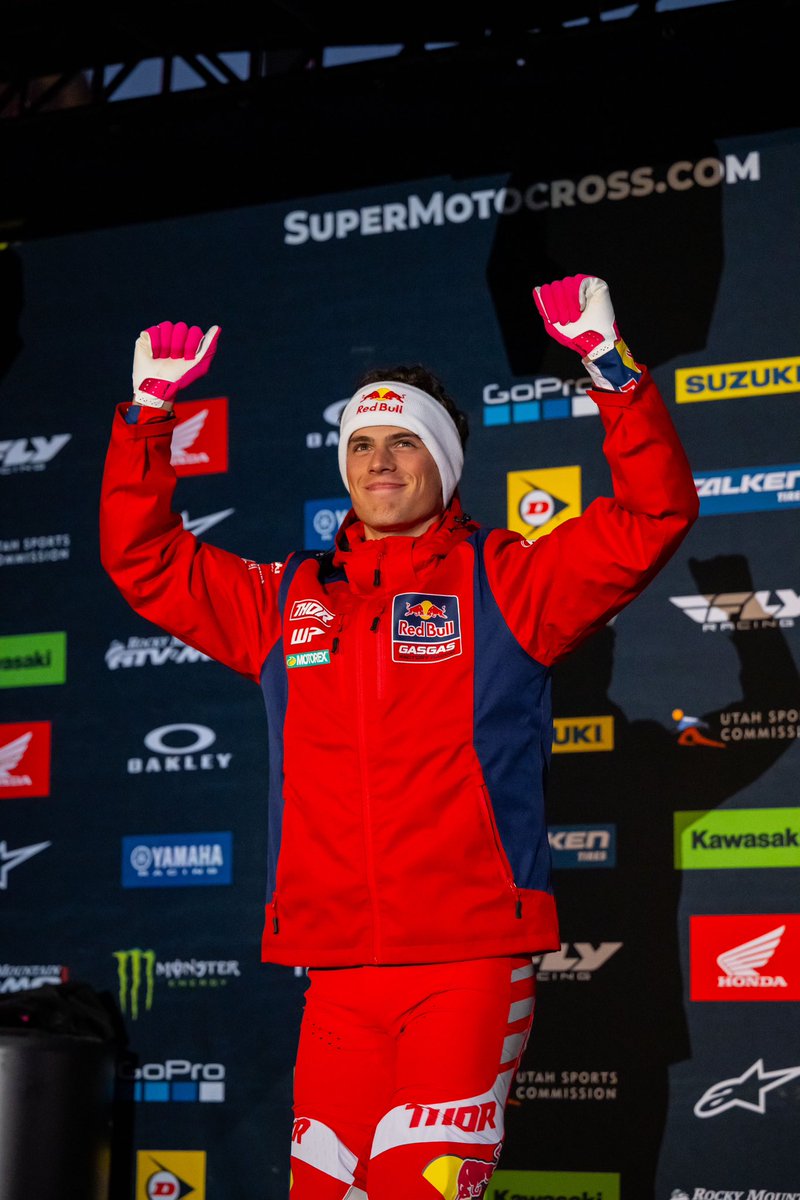 WOOOOW ¡Nos vamos a la Triple Crown! 🔥🙌🏻🤙🏻 Estoy feliz de seguir en el Top 10 y que me diesen la oportunidad de participar en el Open Ceremony en San Diego. Esto está siendo una locura. Aprendiendo cada día más 🔥 ¡Vamos a A2! ⭐️⭐️⭐️ #111