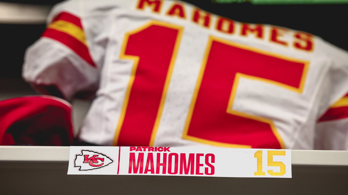 Chiefs's tweet image. Dressed for the Divisional.