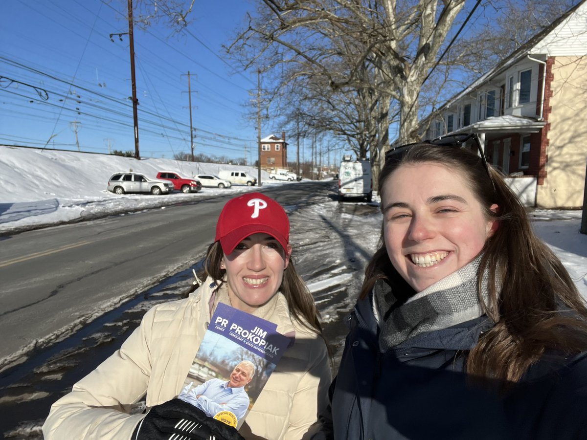 ashley_ehasz's tweet photo. Today, Team Ehasz was out knocking doors in Morrisville for PA House District 140 Democratic candidate Jim Prokopiak! 

The special election for the seat is on February 13th, and will determine control of the State House. 

Make sure you have a plan to vote! 🗳️ https://t.co/2xRB7hqCQG