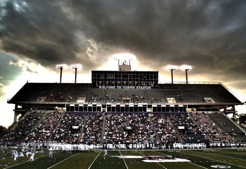 Brennon Thompson🃏 tweet media