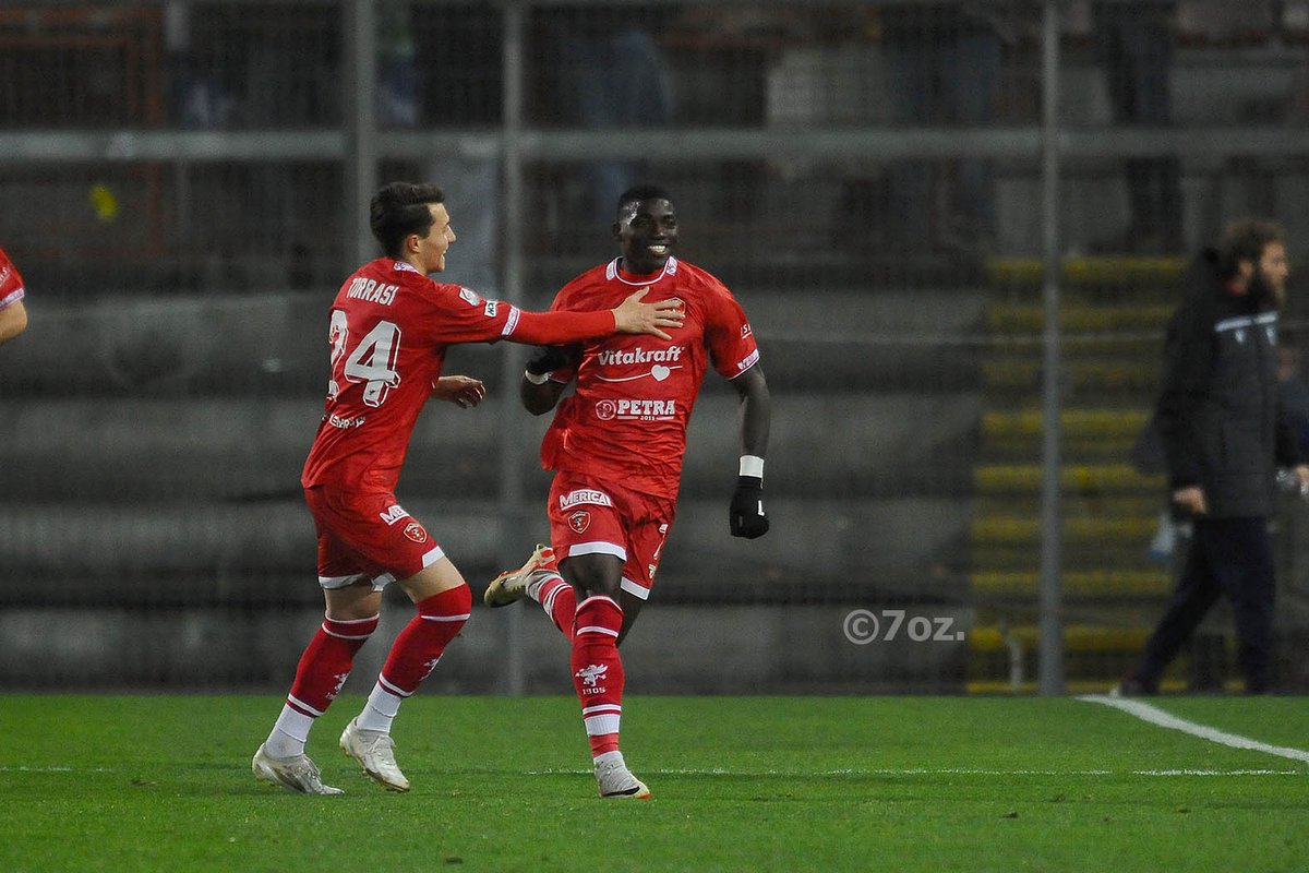 ACPerugiaCalcio's tweet photo. 🎙️| SALA STAMPA
#PerugiaSpal, nel post gara le parole di Yeferson #Paz autore di una doppietta
👉 https://t.co/ZsbVQBXQh2
#forzagrifo @LegaProOfficial #PERSPA #SerieCNOW https://t.co/ys3FNVthUt
