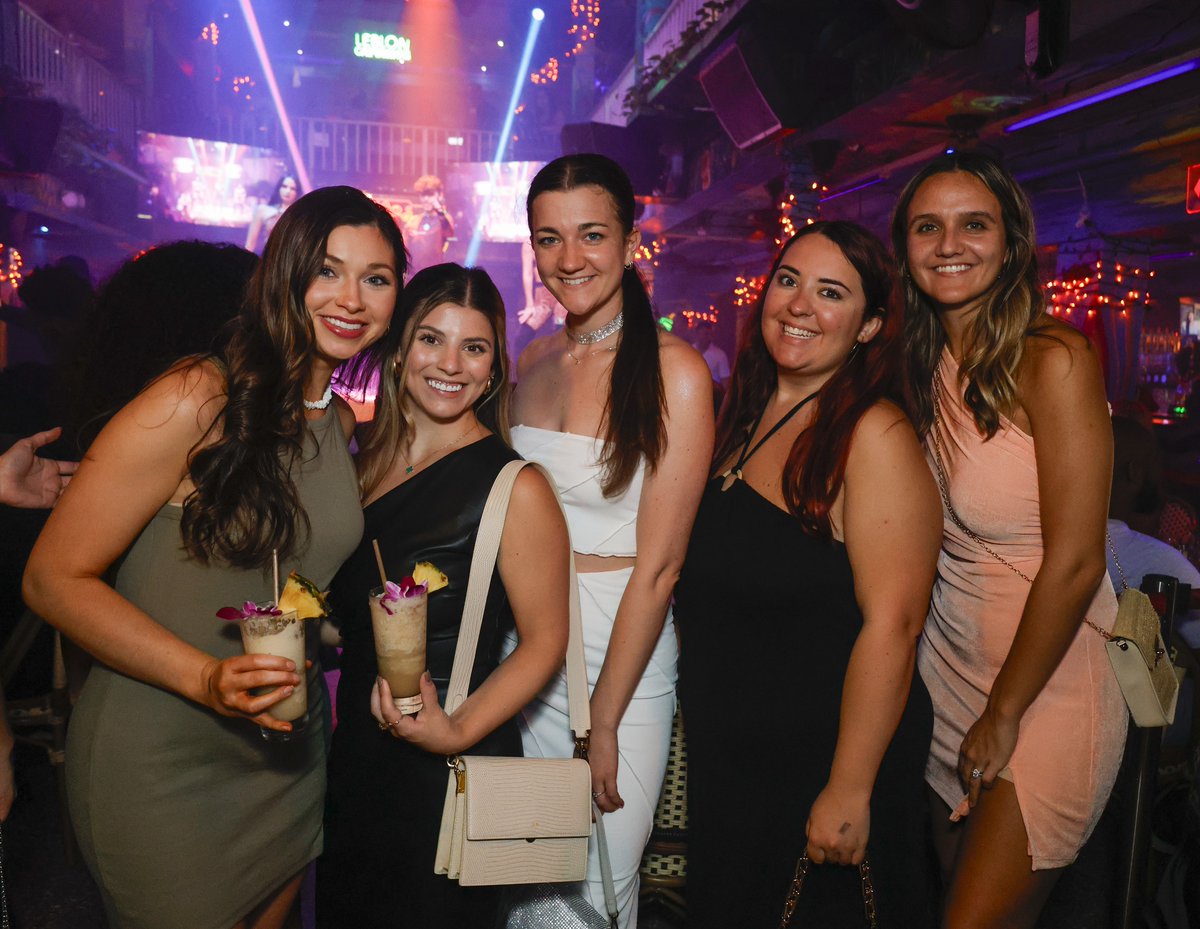 Who did you party with at Mango’s this weekend? Tag them below! 🎉

Book your reservation today at Mangos.com or call 305-673-4422 💃🏽 ✨

#MangosMiamiBeachi #MiamiNightlife #ThingsToDoinMiami