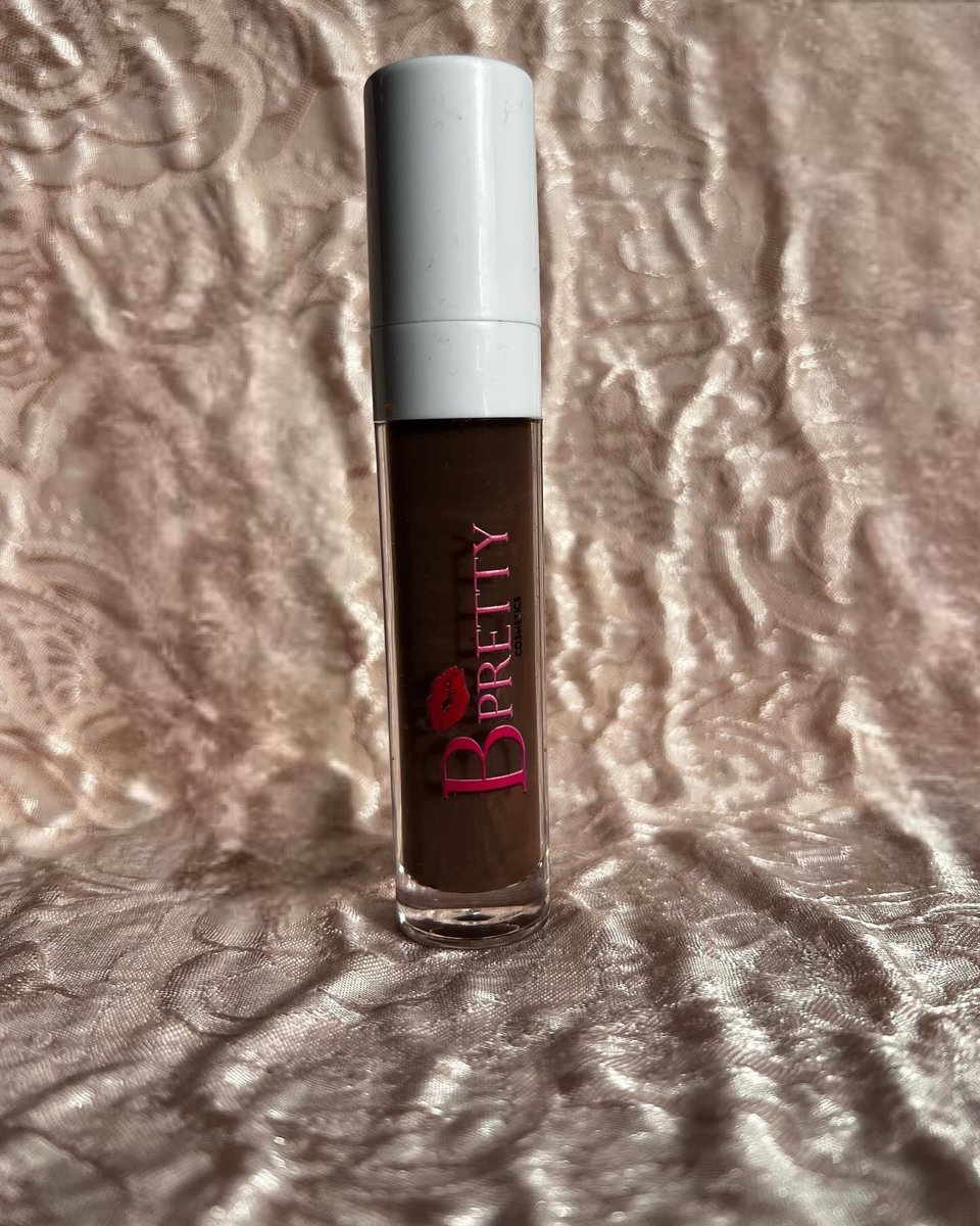 UniversityTans's tweet photo. Shop BPretty glosses 💋 in store only! https://t.co/F8mkofTFZT