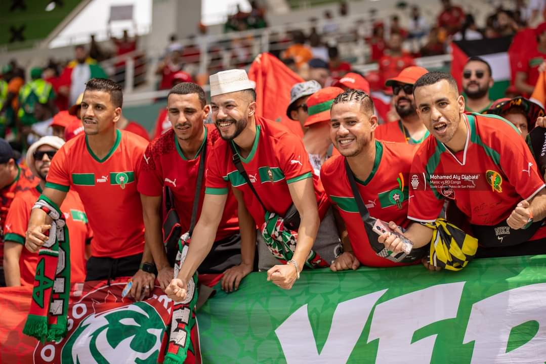 COCAN_2023's tweet photo. Ambiance électrique au Stade Laurent Pokou de San Pedro. On peut dire que les Rosso Verde du Maroc maîtrisent l'art du 12e homme 🇲🇦🥁
#Cocan2023 | #TotalEnergiesAFCON2023 | #MARCOD https://t.co/cf42YVepQS