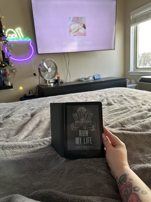 Let&rsquo;s gooo https://t.co/ETiVd3fFDI<a href="/tag/book"class="tags"><span>#book</span></a><a href="/tag/booklover"class="tags"><span>#booklover</span></a><a href="/tag/bookworm"class="tags"><span>#bookworm</span></a><a href="/tag/fae"class="tags"><span>#fae</span></a><a href="/tag/bookaddict"class="tags"><span>#bookaddict</span></a><a href="/tag/booktok"class="tags"><span>#booktok</span></a>