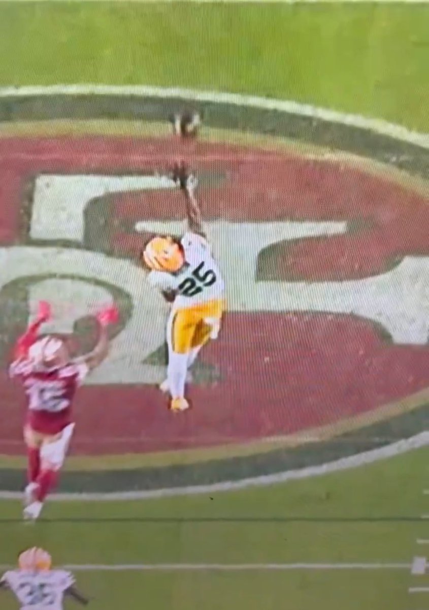 rocky_boy24's tweet photo. Big time throw and catch by Purdy and Jennings #FTTB https://t.co/DrxE43dMuX