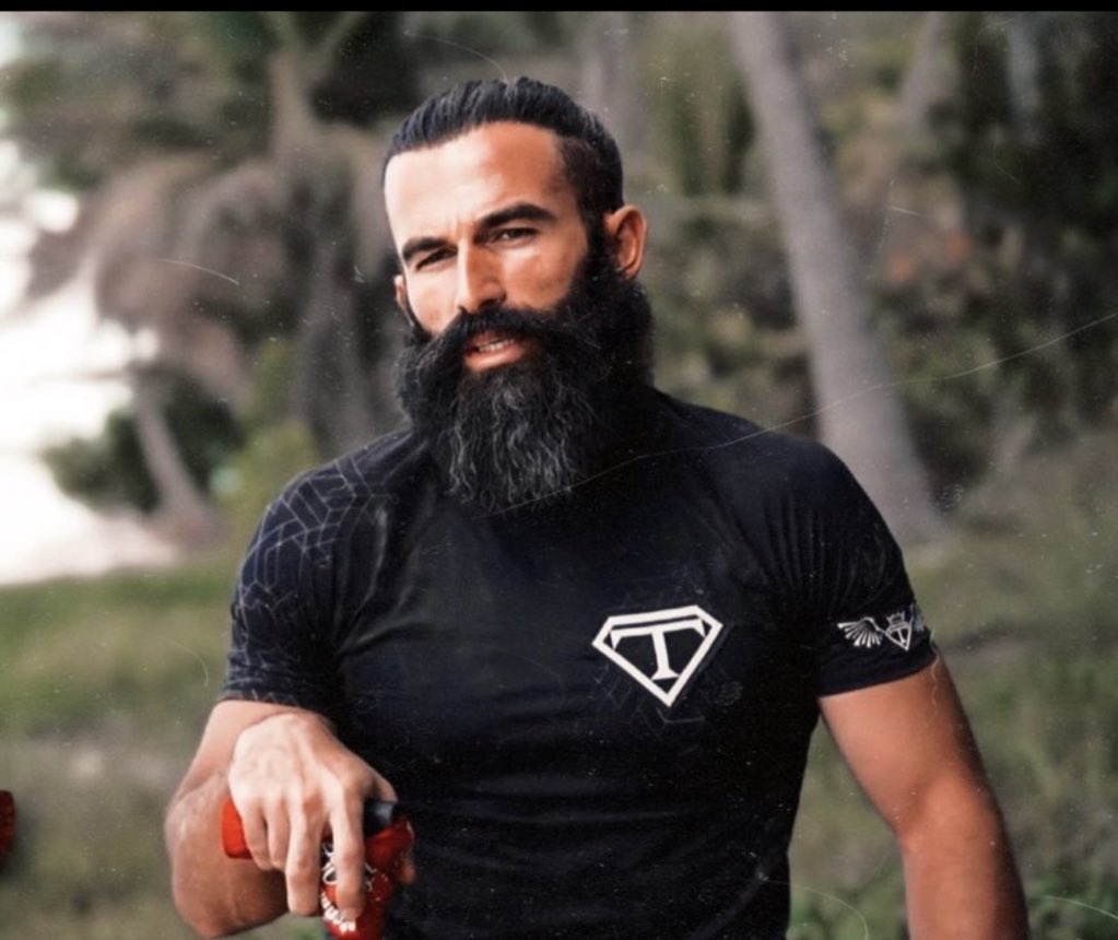 MelekObuzz tweet picture 