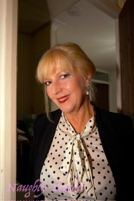 Sunday elegance https://t.co/xzALG5IgqZ