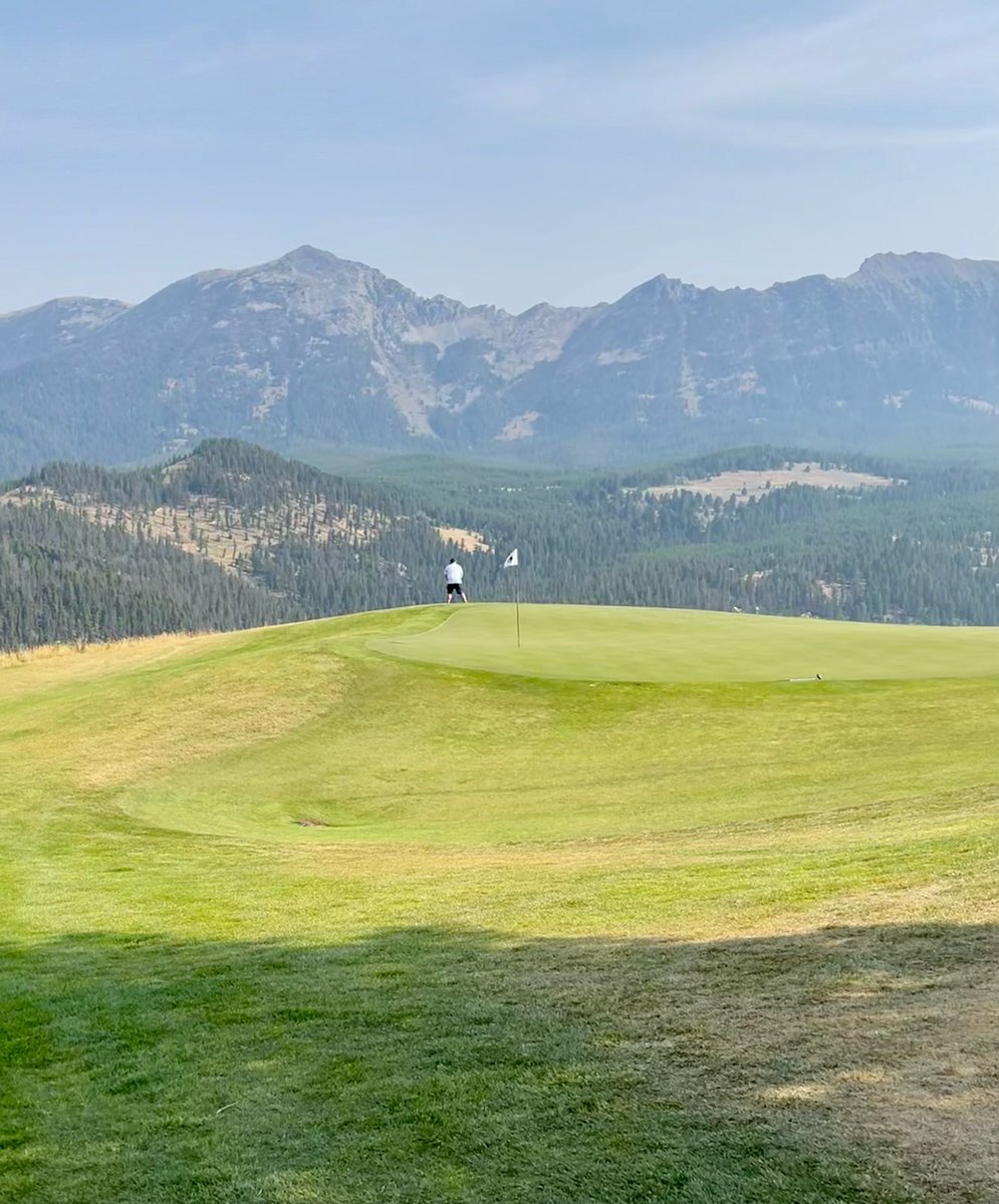 Think anyone can beat this spot to take a mid round piss….? <a href="/MoonlightBasin/">Moonlight Basin</a>