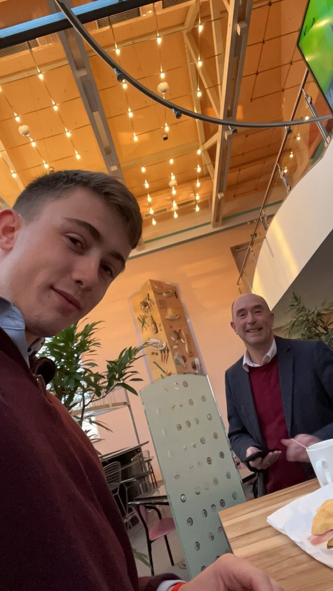 Ringbtw's tweet image. Past few months I’ve had the opportunity to work for the company that’s been a part of my families life for over 20 years before my dad retires in 3 months

He was here in Germany for a day earlier this week for meetings which is the offices im based within so got to catch up 🍾