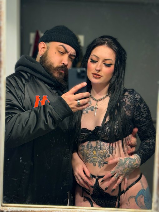 Daddy 🥰 https://t.co/Dp5QqBH6vm