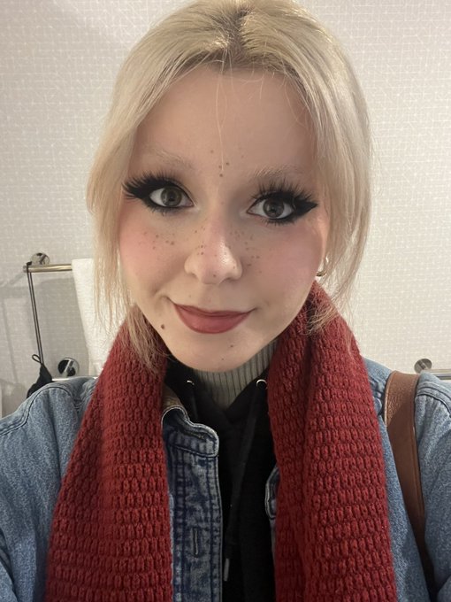 Watch hickey's leaked NSFW photo on TwXstars