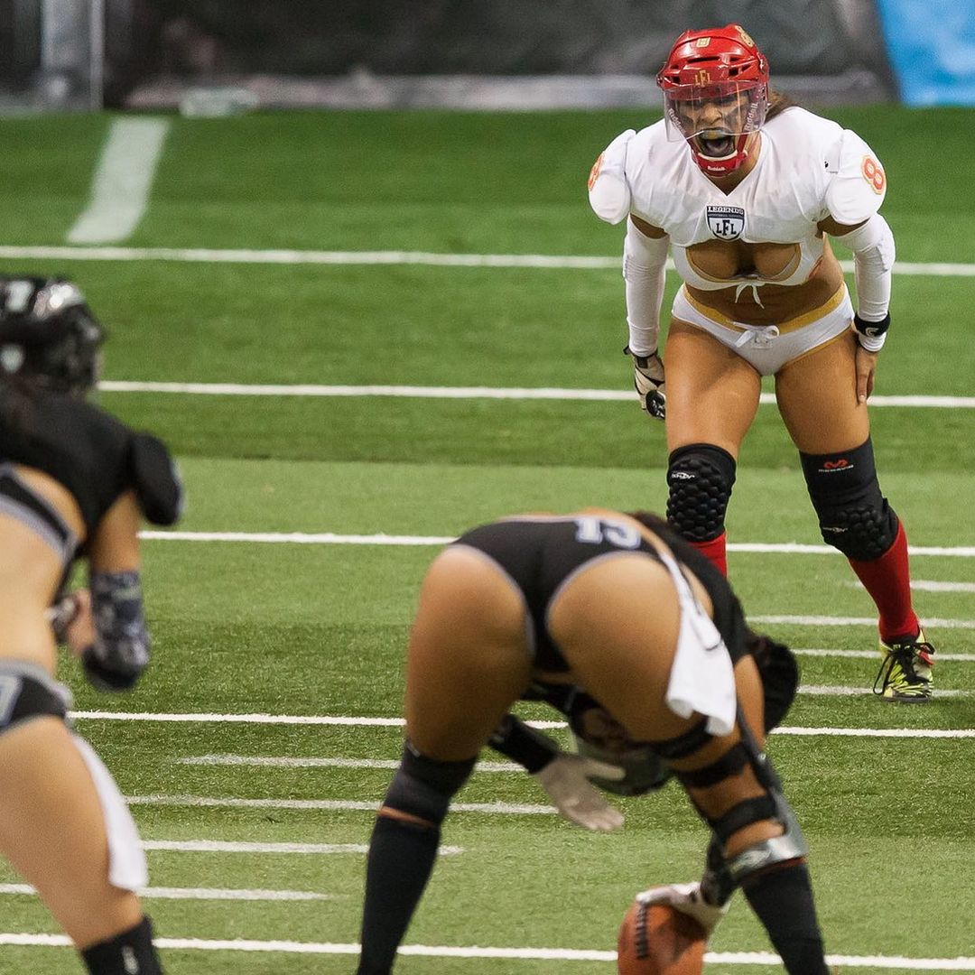 When the fight comes to you, you have to be ready to fight back.

#LFL #LegendsFootballLeague #LFLFootball #LasVegasSin #LVSin #LATemptation #LosAngelesTemptation #Football #FootballSunday #NoJokeFootball #RespectTheAthletes #FFZ