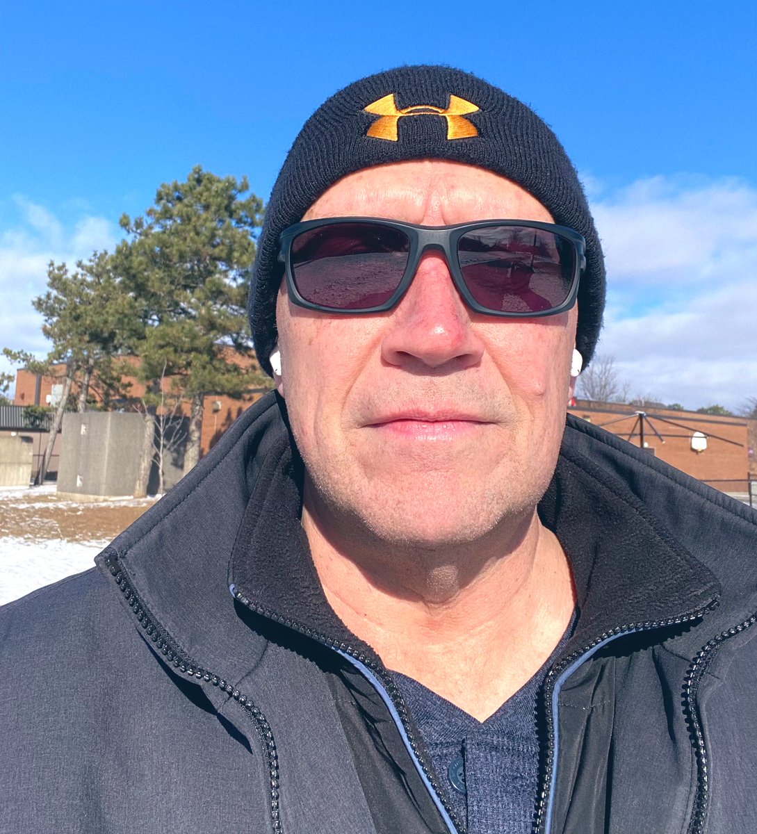 The secret to staying warm on a winter walk? Layering and <a href="/UnderArmour/">Under Armour</a> head gear. #SundayFunday #SafetyFirst