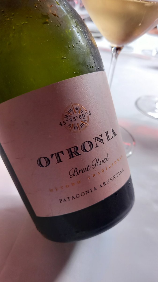 #Otronia
Brut Rosé
👏👏👏