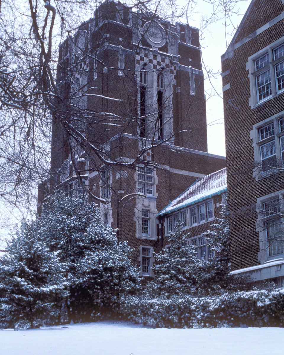 The stately walls of old UT. 🌨️ #HomeSweetHome 
Did you have classes up on the Hill?