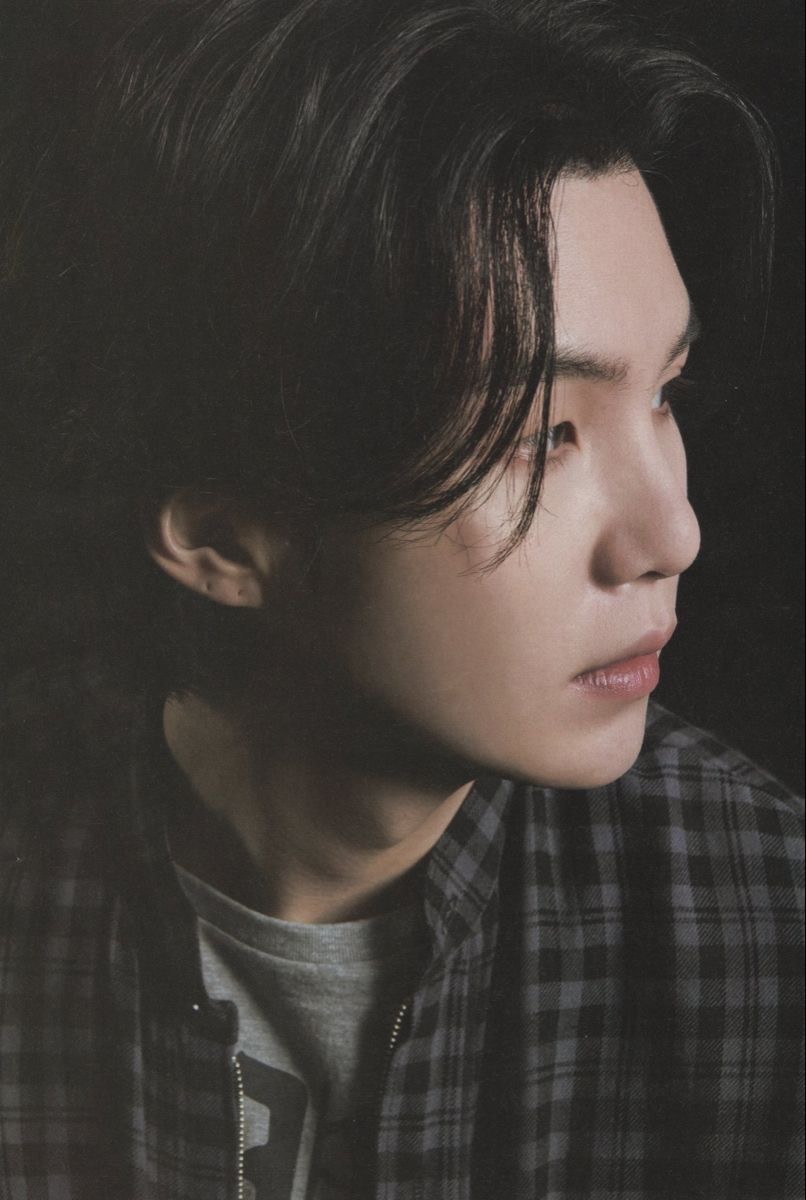 hourly yoongi (@houriysuga) on Twitter photo 