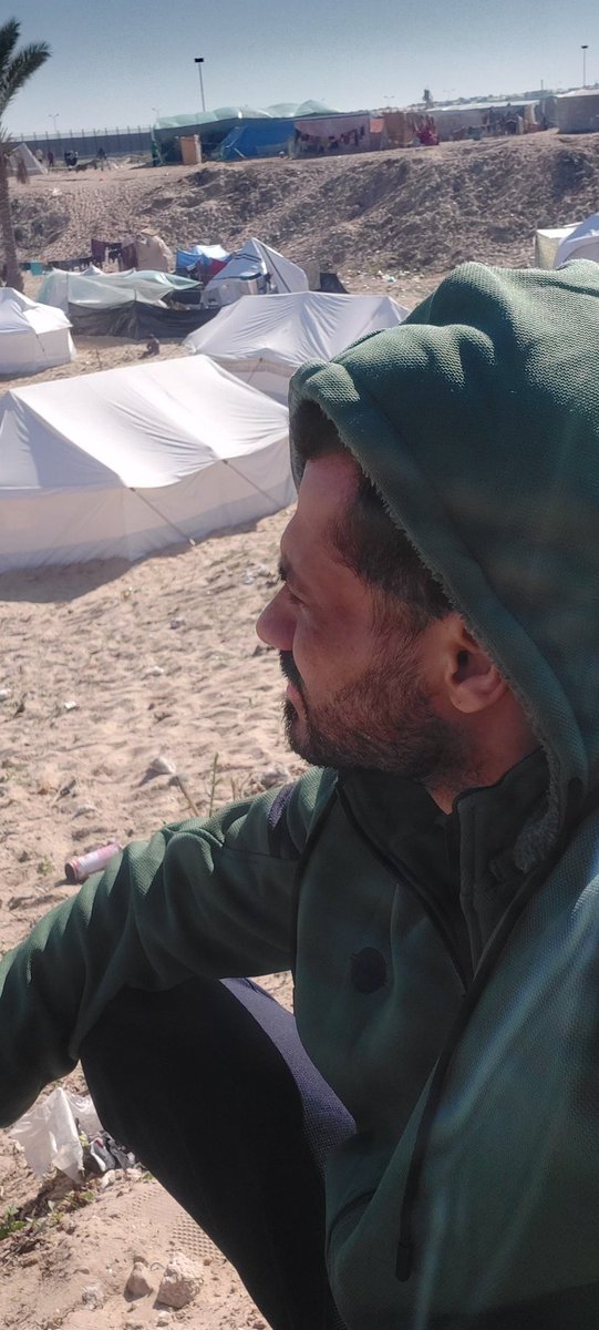 ABUM0HND's tweet photo. في هذا البرد لا تنسى أن تحمد الله على جدران بيتك، وعلى غطاء نظيف يحميك..
 وقل: اللهم هون برد الشتاء على عبادك المستضعفين في قطاع غزة ، اللهم انا نستودعك كل من لاماوئ له، فأبسط دفئ رحمتك عليهم وعلى جميع المسلمين.. 🤲🏻 https://t.co/cjyK3H6CSP