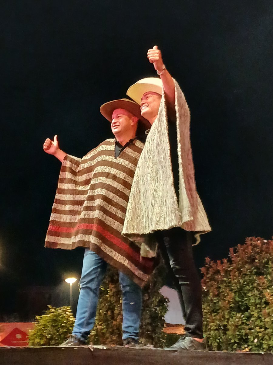 Jhonofre's tweet photo. TUTAAA Hermosa Noche La Que Vivimos Juntos…!!! En Nombre De Toda “La Revolución Del Joropo” Gracias, Gracias, Gracias..!!! Dios Los Bendiga Inmensamente ❤️🙏🏻 https://t.co/Swdj9G3qYE