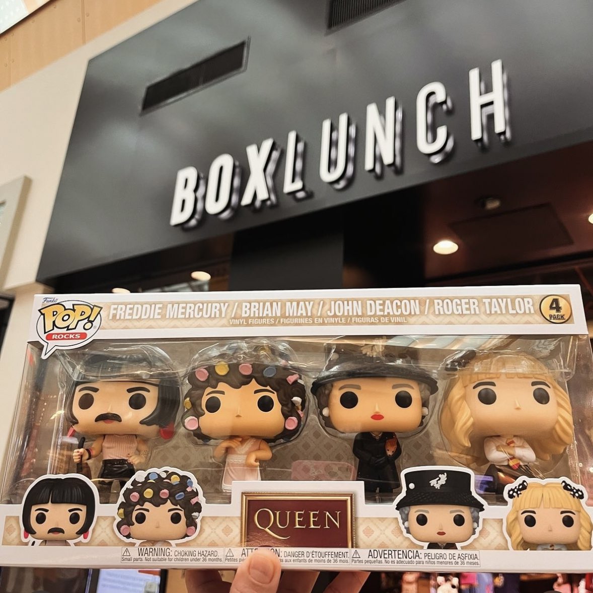 That awesome new Queen Funko POP! 4 pack is popping up in more Box Lunch stores ~ should be launched online soon! Thanks @gamas_funkolove ~ #Queen #FPN #FunkoPOPNews #Funko #POP #POPVinyl #FunkoPOP #FunkoSoda