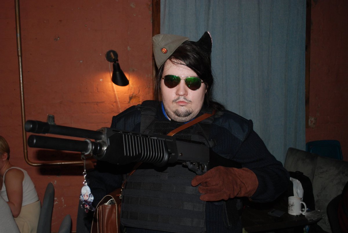 GnKrus's tweet photo. At both events, a huge amount of cocoa was drunk, almost a hundred cinnamon rolls were eaten and about 30 pistols were examined.

#Girls_Frontline #GirlsFrontline #GFl 
#Cosplay https://t.co/h6eZqhWH2q