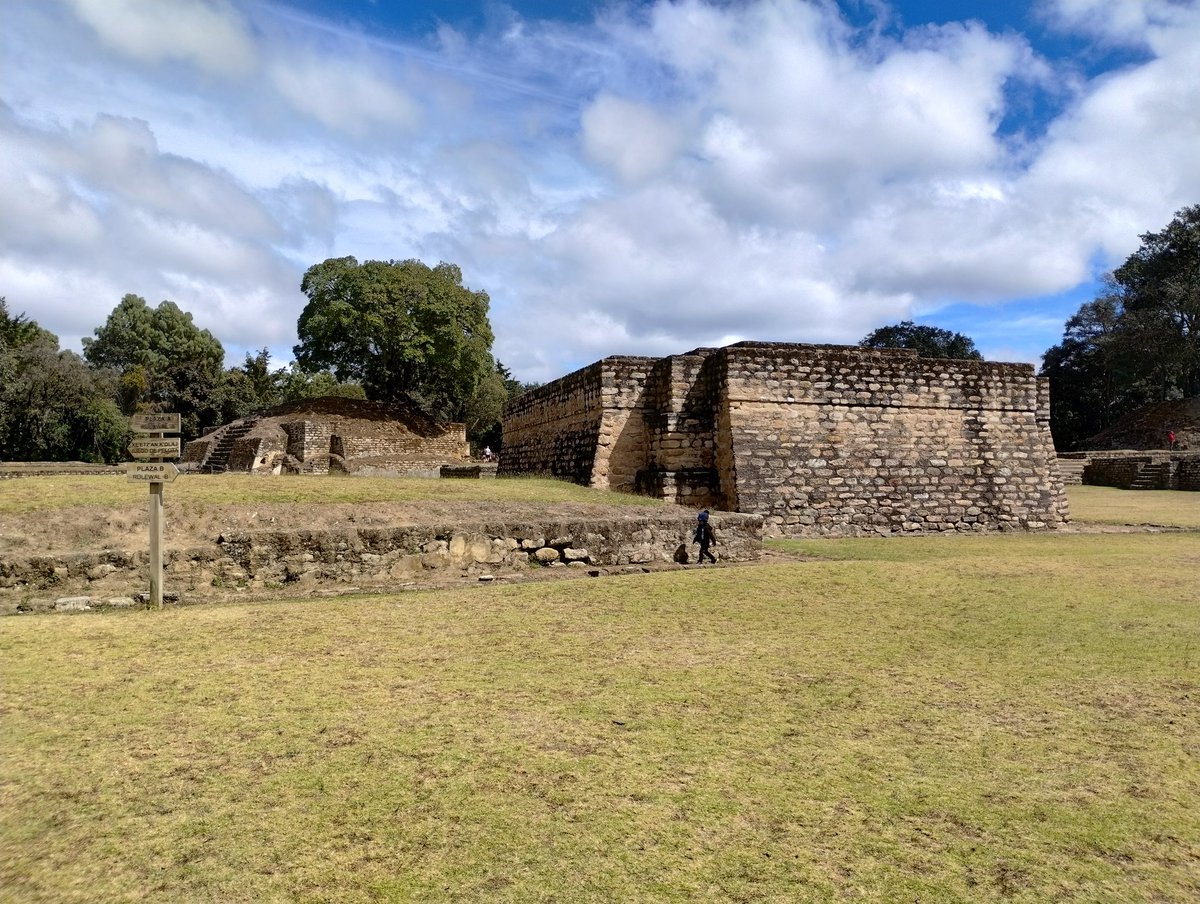 NP_Lifetouch's tweet photo. Simply breathtaking to explore the Mayan ruins at Iximche' - just stunning! Experienced a fire ceremony and toured this former Mayan capital. Incredible! #lifetouch #memorymission https://t.co/qQvFoKs3OE