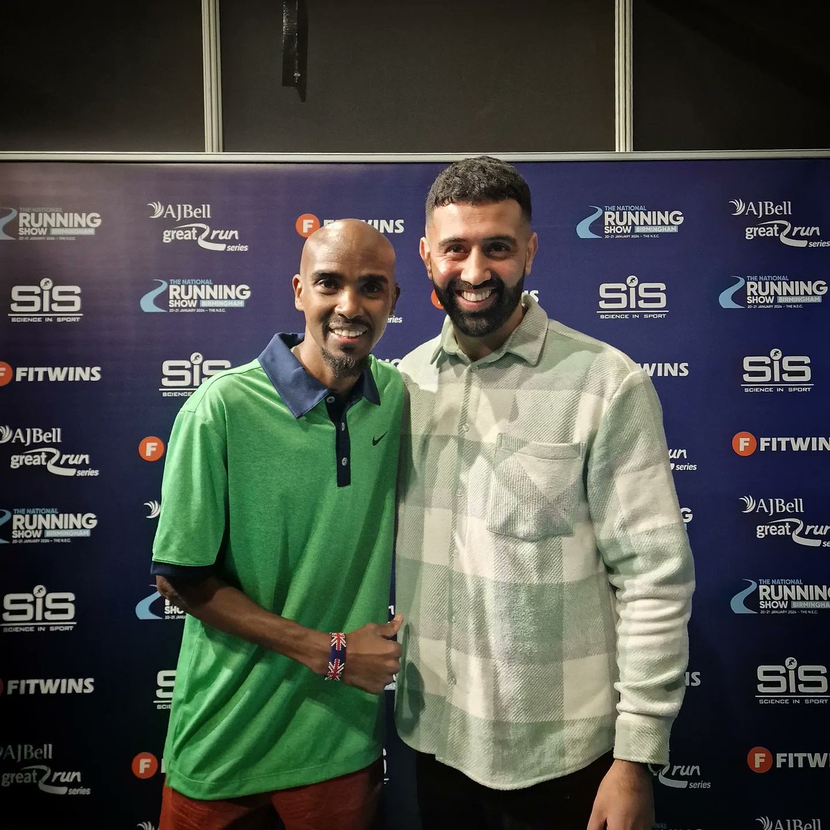 raja_is_running's tweet photo. Today, I came along a few running legends at the National Running Show. These runners I admire along my own running journey. #ukrunchat #thenationalrunningshow #sirmofarah
#eilishmccolgan #anyaculling
#mattywood 

Follow me on Instagram: https://t.co/vJCairAcF3 https://t.co/Byn6Q2NrYR