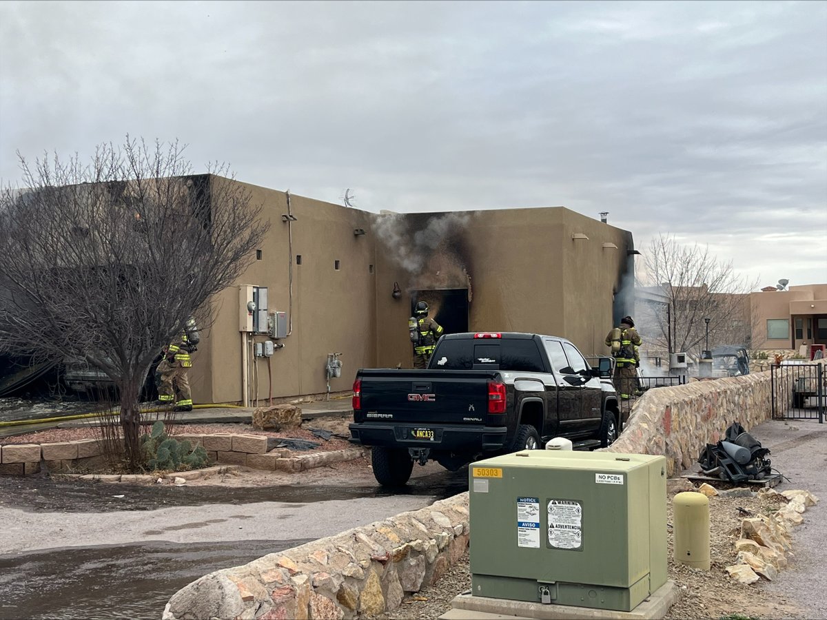 DACinformation's tweet photo. County Fire &amp; Rescue, w/ help from the Las Cruces Fire Department, have units on scene of a residential fire at the 100 block of Blacktail Deer Ave. Initial reports indicated an explosion &amp; fire in the garage. Residents have safely evacuated.  Cause is still under investigation. https://t.co/i3sbf9IehM