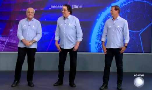 GEZjzXsXMAAL_ki?format=png&name=small