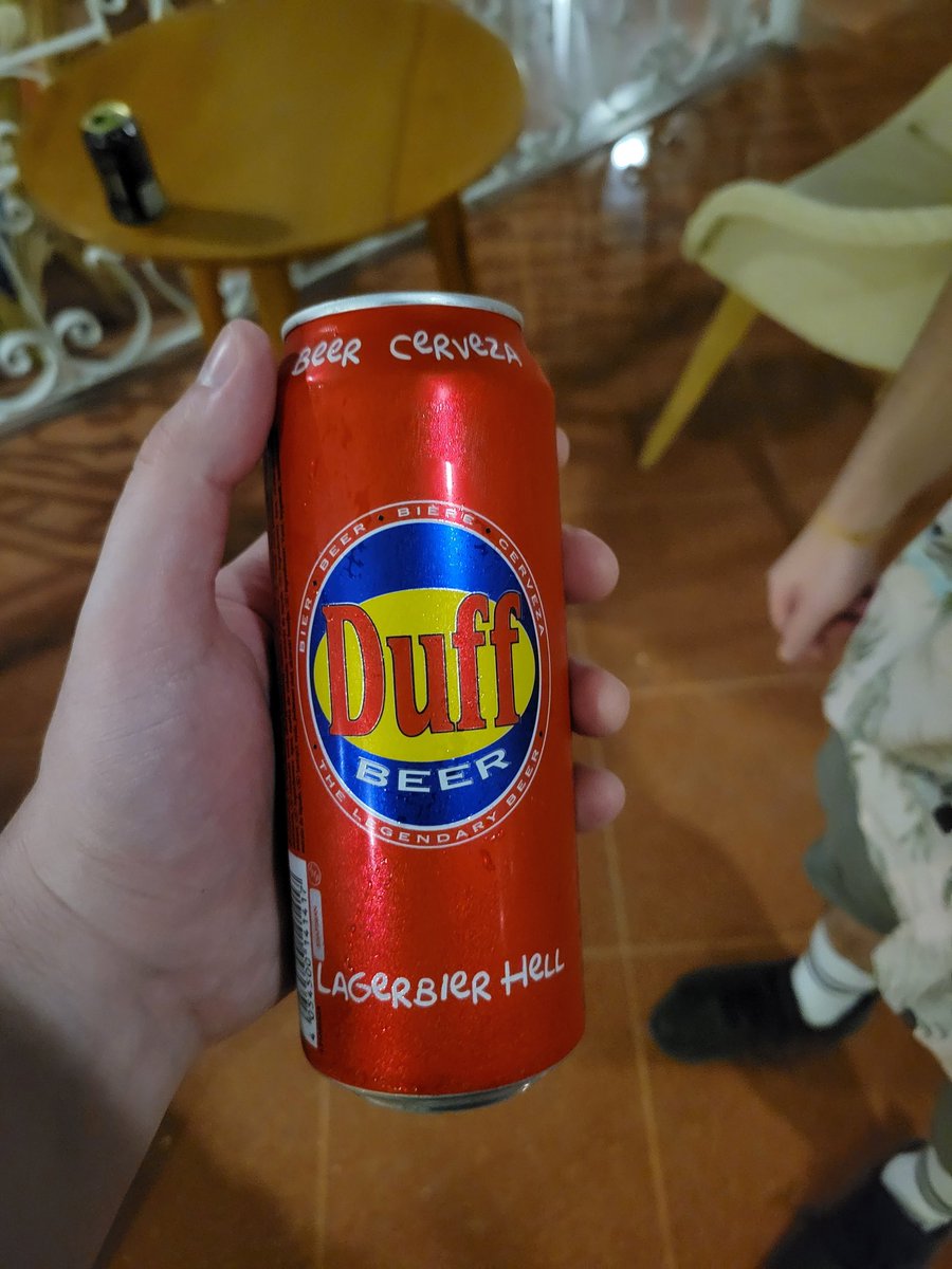 AntoOneTwo's tweet image. Tried the Duff beer! Felt like Homer while drinking it ahahah