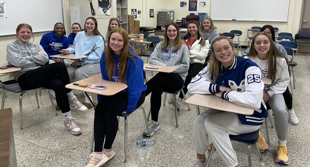 Ready for the post season! 😤The Lady Tigers are awaiting the bracket release for Sectional 32. #FTF <a href="/IHSAAtv/">Champions Network</a>