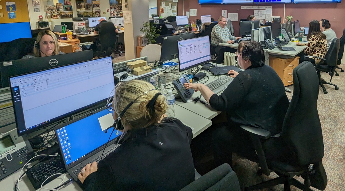 NIElectricity's tweet image. Due to continuing extreme weather, our engineers are prioritising hazard and extreme faults tonight. Our call centre teams will be here throughout the night to provide updates.  If you need to report a fault or hazard please call 03457 643 643 #StormIsha #StaySafe #Powercheck