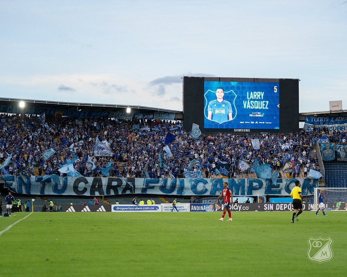 ¡Y el 5️⃣ marcó el 5️⃣ de la tarde! ⚽️⚽️⚽️⚽️⚽️🏟️💙🔥 @larry_vasquez05 #JuntosPorLaGrandeza