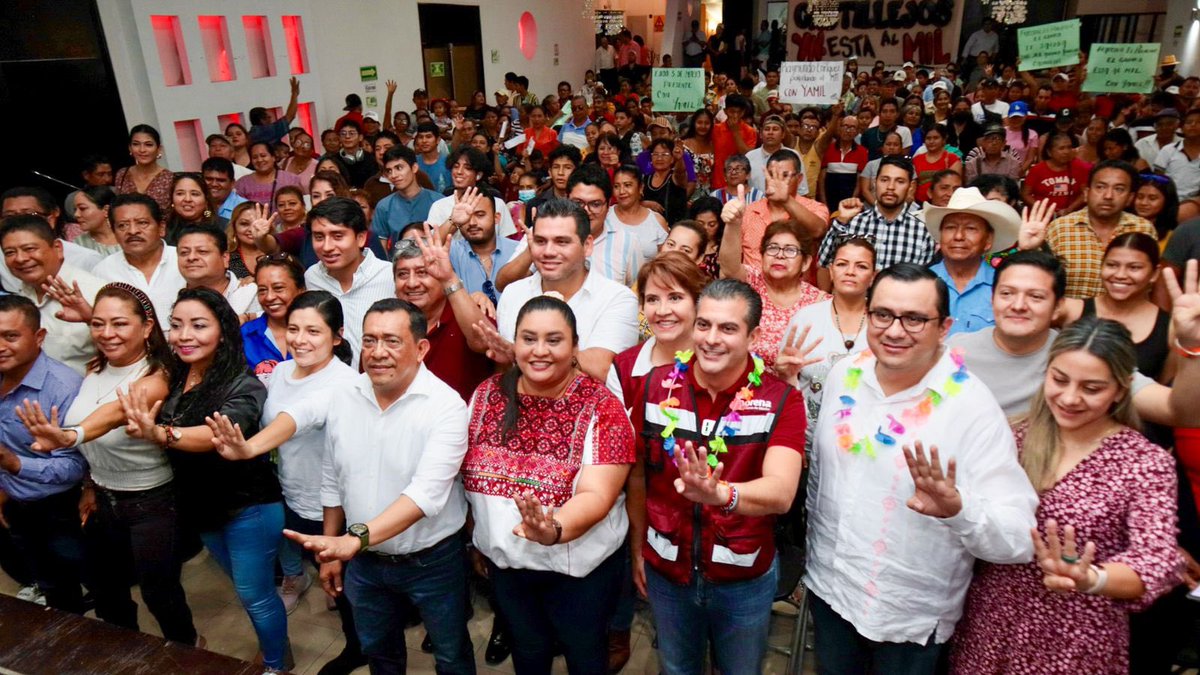 yamilmelgar's tweet photo. Agradezco infinitamente  a  todos los miembros de la #familia Aguilar Castillejos quienes son representantes de MORENA en Chiapas, defensores de la 4T y constructores de las estructuras morenistas, vamos por el segundo piso de la 4T. Al Mil por mi querido Tapachula. ¡Ánimo!
#JoséAntonioAguilarCastillejos  #MarceloToledo #CiroSales