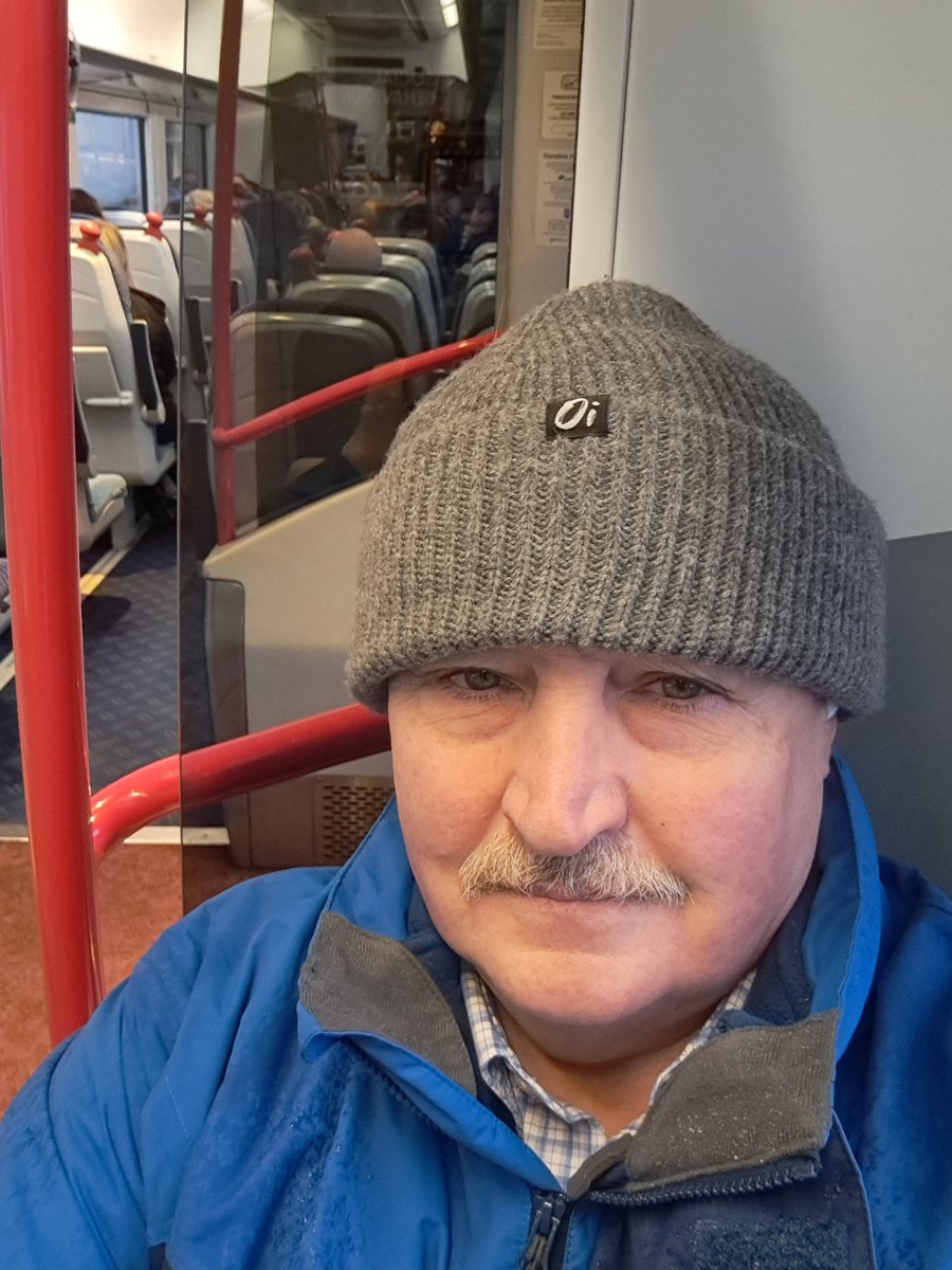 JohnSocEnt's tweet image. It may be cold and wet outside on my #MondayCommute into Belfast. Its warm and comfortable in my @Translink_NI train 🚆. No traffic, no delays, just a comfortable and speedy journey. #PublicTransport #ifyouwantituseit