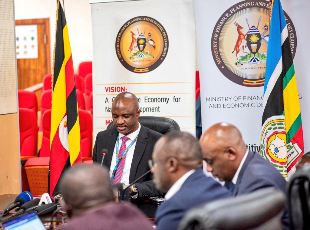 PSST @rggoobi now briefing the Press on Q3 expenditure releases FY 2023/24 and the State of the Economy. ' This Press briefing is in line with our commitment to budget transparency & effective communication to the people of Uganda and all our partners in development,' said