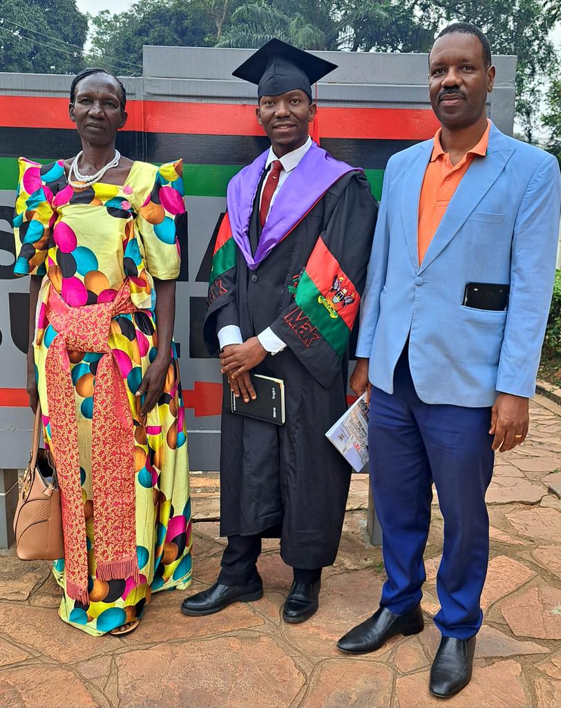Happy to graduate 🎓 today with a Master of Medicine in Internal Medicine @Makerere Greatly indebted to my teachers & Mentors @MakCHS_SOM. Gratitude to My Mum Akot Margaret Langoya, Dad @m_ndyamureeba My wife @AyotChristine for the encouragements. I present this Milestone to you.