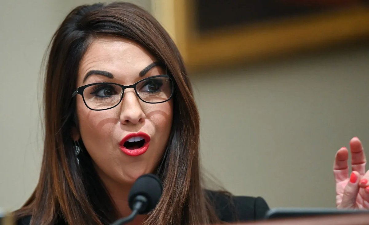 mmpadellan's tweet image. Start your Monday off with a bit of good news: after leaving CO-3 for a more "friendly" district, Lauren Boebert placed FIFTH with 10% in a straw poll in her new district. 

FIFTH!!!! 🤣🤣🤣