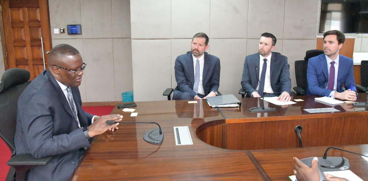 MoICTKenya's tweet photo. The CS and the Oracle team discussed possible areas of collaboration, especially in digital training, cybersecurity, information sharing and  Artificial Intelligence.
@ODPC_KE https://t.co/MXhlNtj3yF