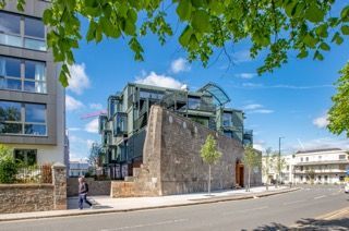 Here are just a few of the epic CARGO Work features...

✨ Super fast fibre broadband
✨ VRF air conditioning
✨ 47 secure bicycle racks
✨ EV charging
✨ 8 car parking spaces
✨ Balconies/terraces on all floors

Get in touch to find out more: buff.ly/3ratcJ4