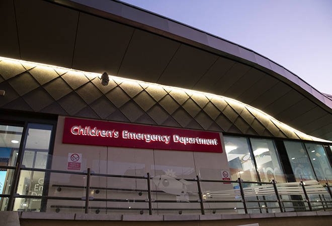 Due to the levels of infectious diseases in our community, we ask that only one parent or carer stay with their child in our Emergency Department. Please do not bring siblings. If you arrive with more people, they may be asked to leave.