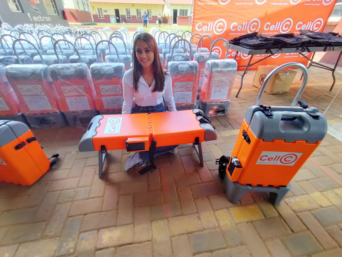 SedibengDM's tweet photo. Today, we're in Chrissiesfontein at Ratasetjaba Primary Farm School with @MidvaalLM and @CellC to give away 10 MiDESK chairs. https://t.co/kbGOKUYkqx