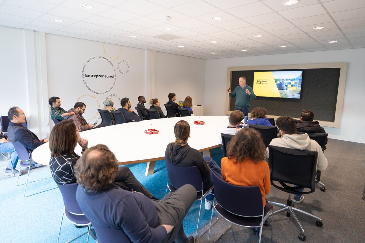 IoTalentum's tweet photo. Wednesday was a dynamic day. Highlights included an insightful visit to 5GHub/Vitality Hub, engaging lectures by industry experts and an exploration of Datacenter Hightech Campus .Our ESRs truly valued and enjoyed this unique learning experience. 🚀 #IoTalentum #5GVitality https://t.co/UoF8RuoAjX